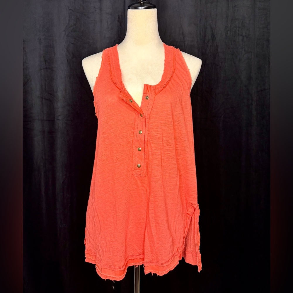 We the Free Love Language Solid Tank Top - NWOT